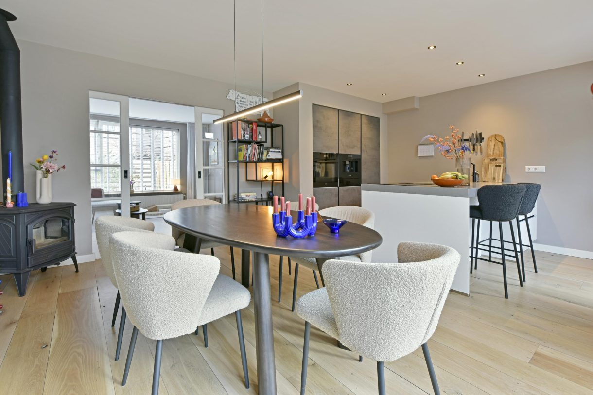 Te koop: Foto Woonhuis aan de Meidoornlaan 20 in Nieuwkoop