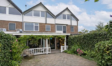 Hoofdfoto van Nieuwkoop Meidoornlaan 20