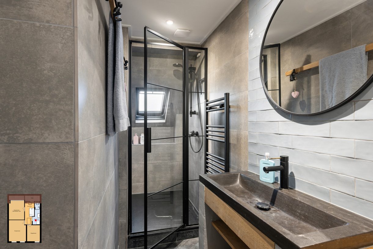 Te koop: Foto Woonhuis aan de van Schravendijkplein 92 in Vlaardingen