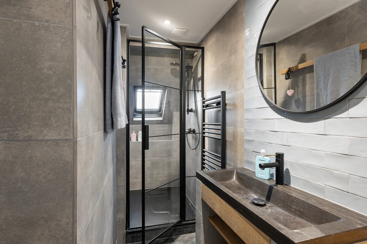 Te koop: Foto Woonhuis aan de van Schravendijkplein 92 in Vlaardingen