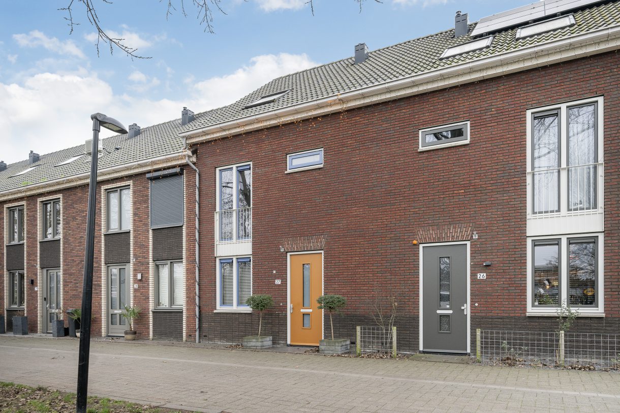 Te koop: Foto Woonhuis aan de IJsvogelstraat 27 in Vlaardingen