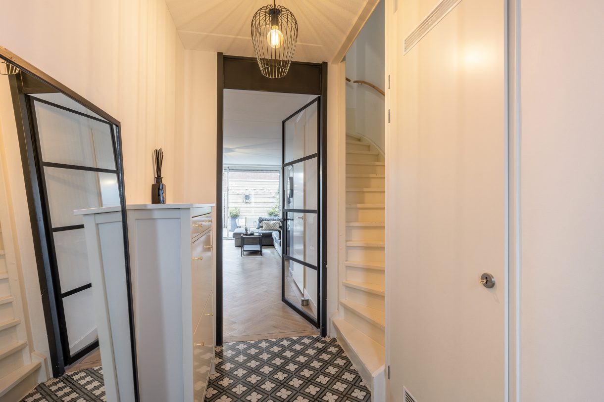 Te koop: Foto Woonhuis aan de IJsvogelstraat 27 in Vlaardingen