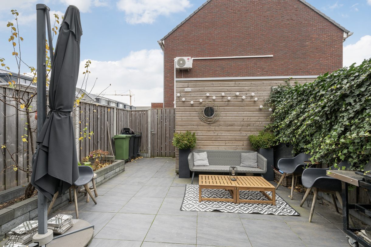 Te koop: Foto Woonhuis aan de IJsvogelstraat 27 in Vlaardingen