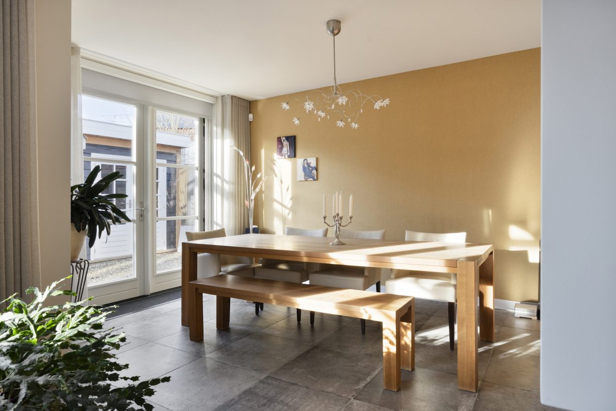 Te koop: Foto Woonhuis aan de Kartuizerslaan 2 in Alphen aan den Rijn