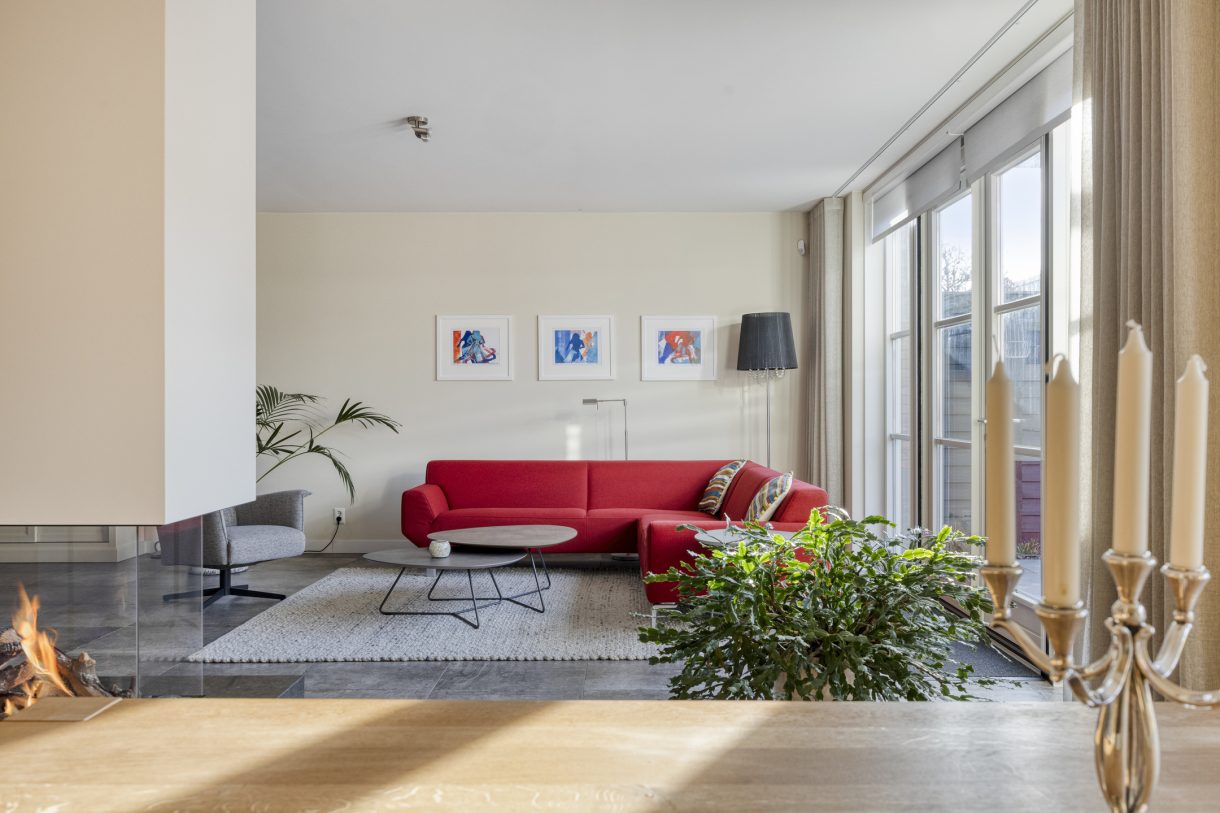 Te koop: Foto Woonhuis aan de Kartuizerslaan 2 in Alphen aan den Rijn