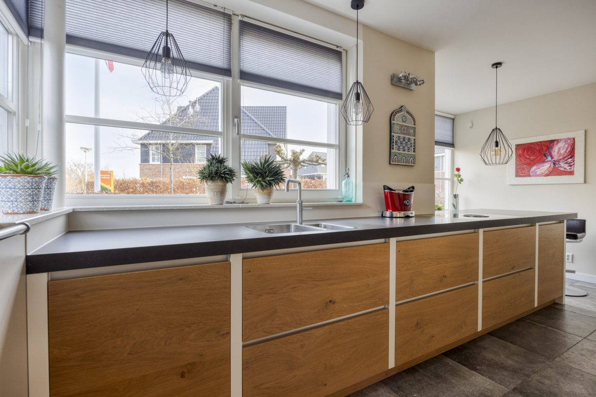 Te koop: Foto Woonhuis aan de Kartuizerslaan 2 in Alphen aan den Rijn