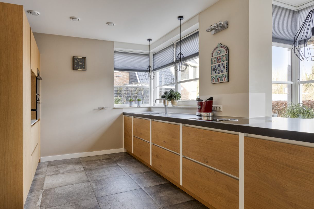 Te koop: Foto Woonhuis aan de Kartuizerslaan 2 in Alphen aan den Rijn