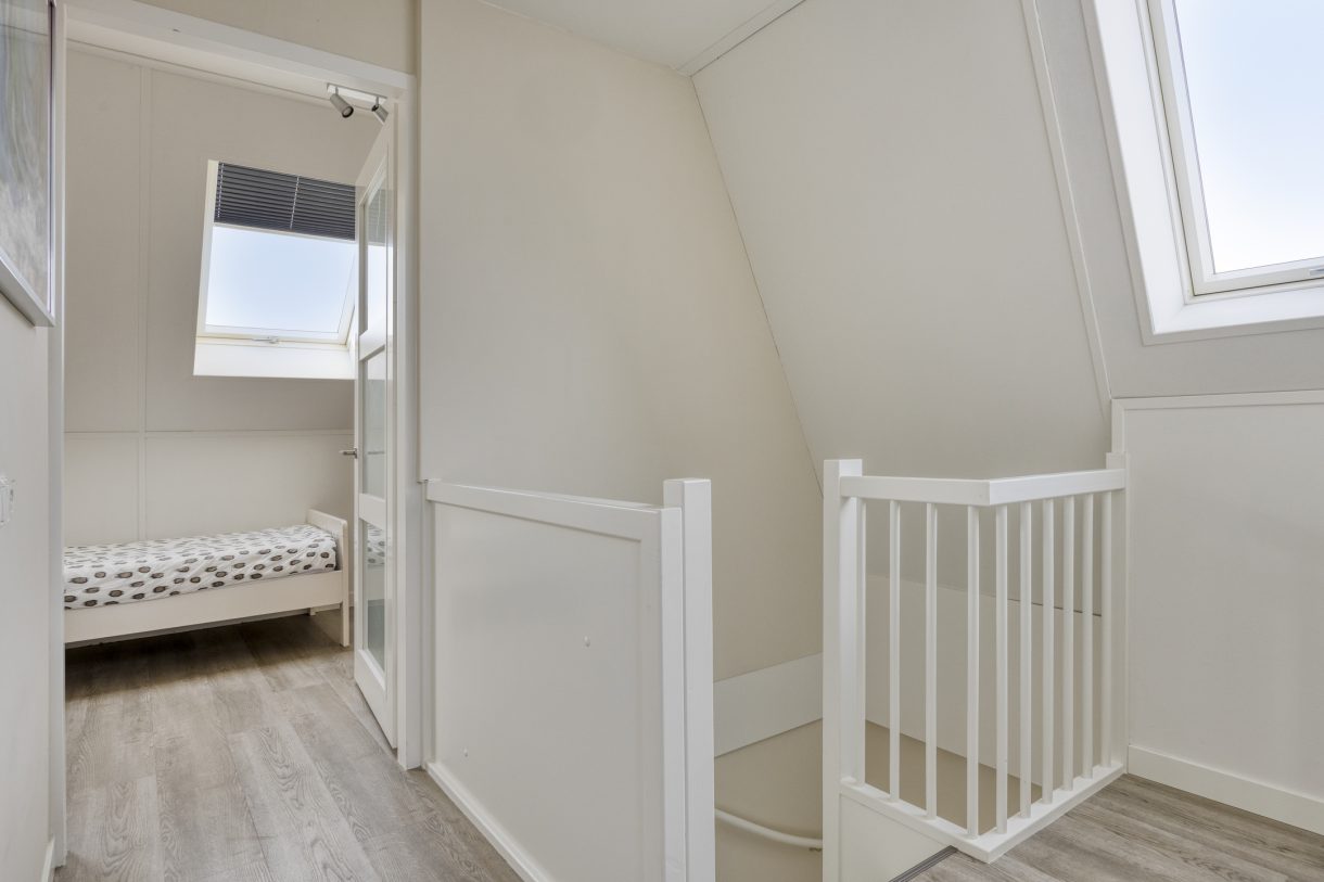 Te koop: Foto Woonhuis aan de Kartuizerslaan 2 in Alphen aan den Rijn