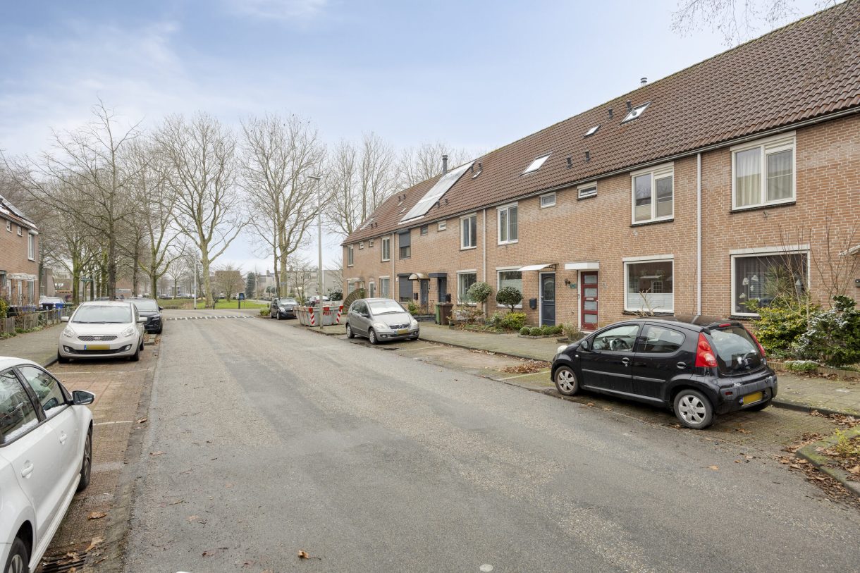 Te koop: Foto Woonhuis aan de Marketentster 82 in Alphen aan den Rijn