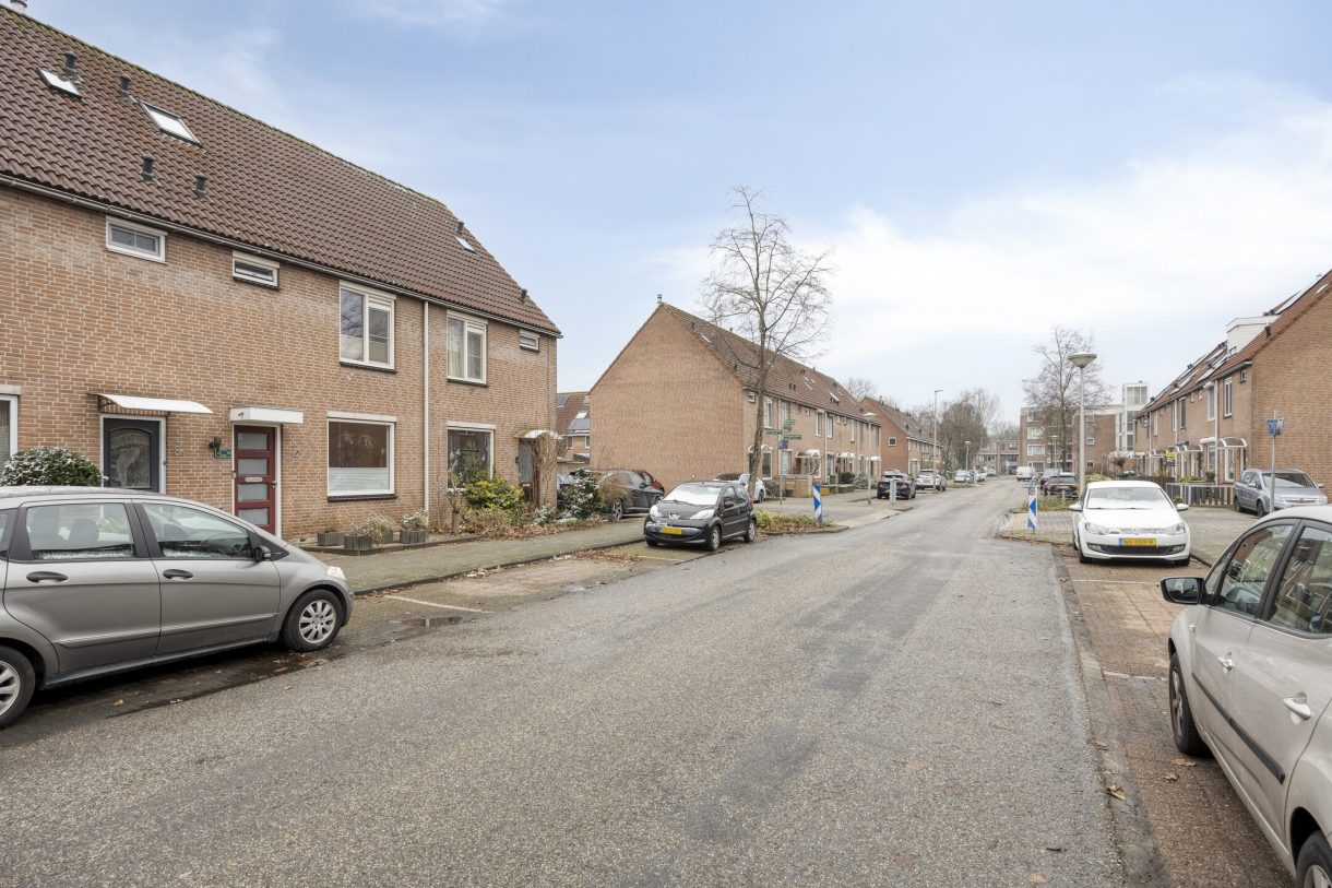 Te koop: Foto Woonhuis aan de Marketentster 82 in Alphen aan den Rijn