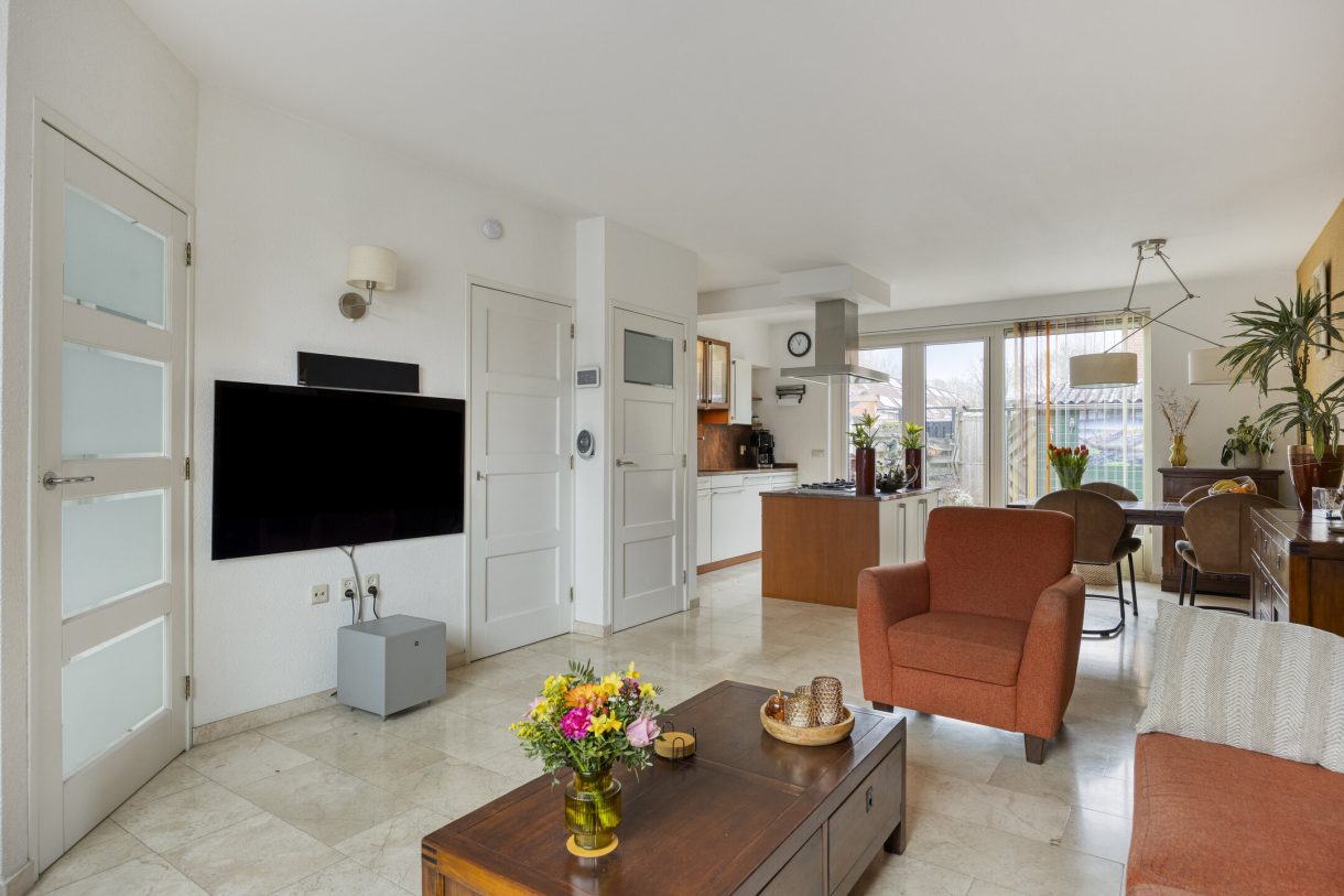 Te koop: Foto Woonhuis aan de Marketentster 82 in Alphen aan den Rijn