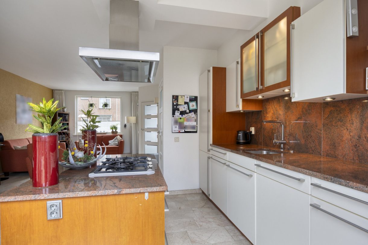 Te koop: Foto Woonhuis aan de Marketentster 82 in Alphen aan den Rijn