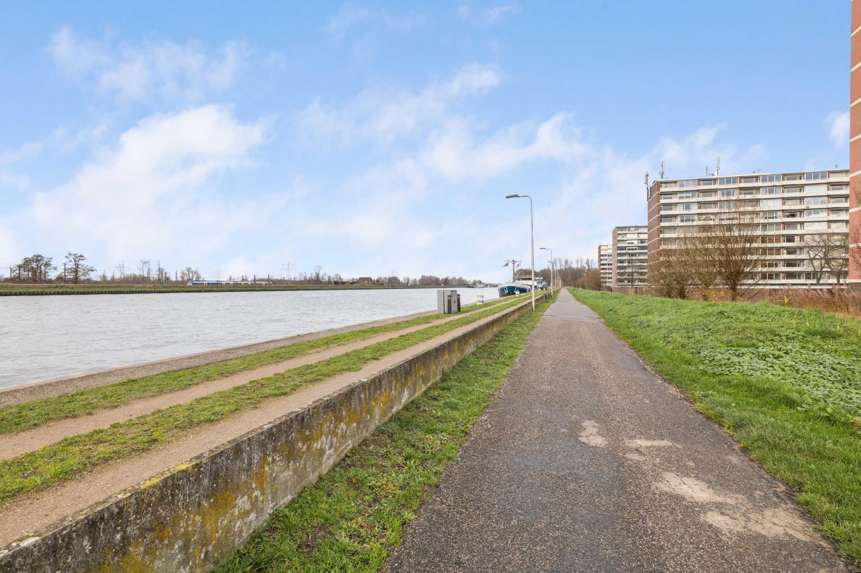 Te koop: Foto Appartement aan de Gerrit van Doornikstraat 21 in Breukelen