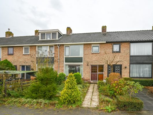 Hoofdfoto van Uithoorn Prinses Christinalaan 47