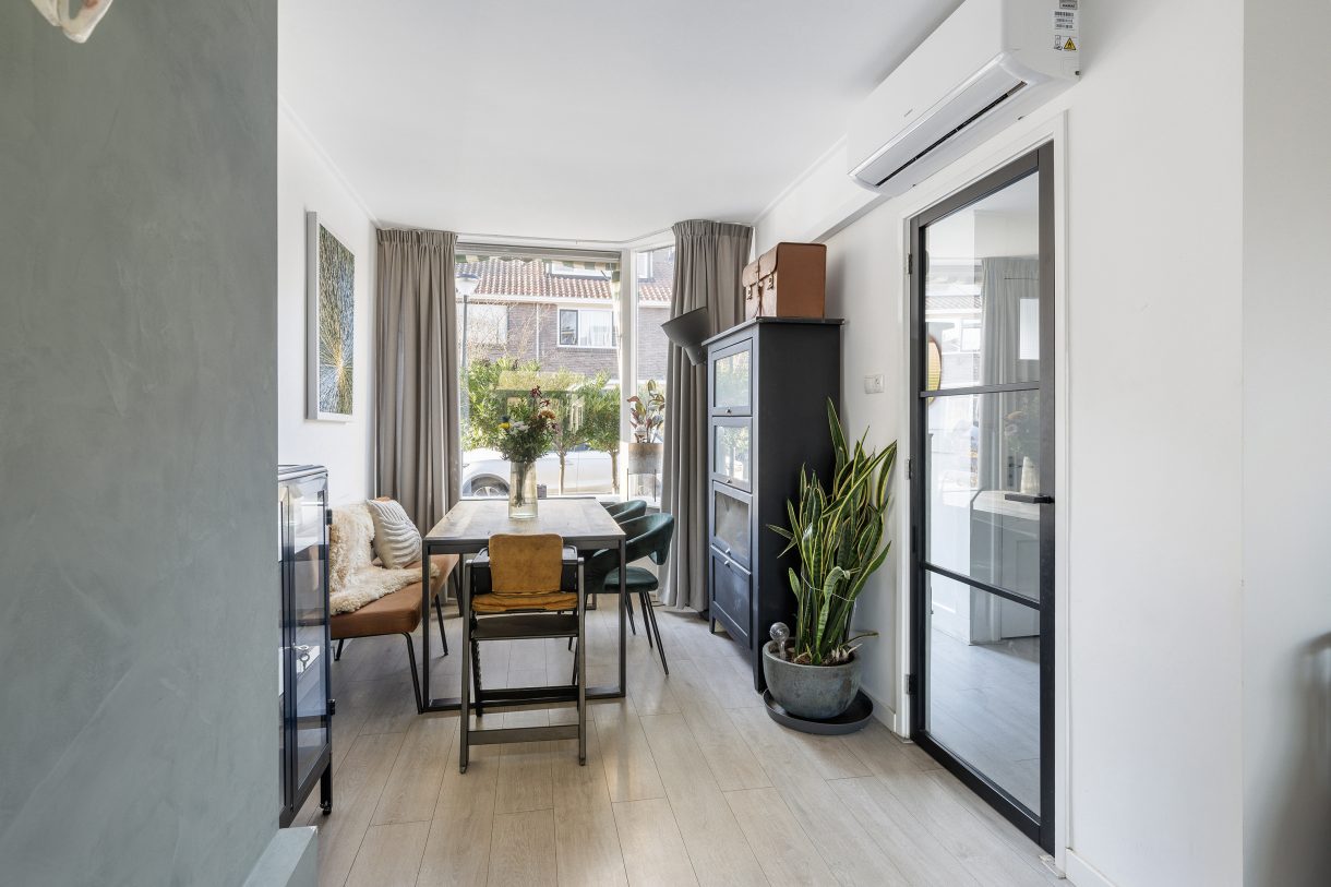 Te koop: Foto Woonhuis aan de Narcisstraat 25 in Vlaardingen