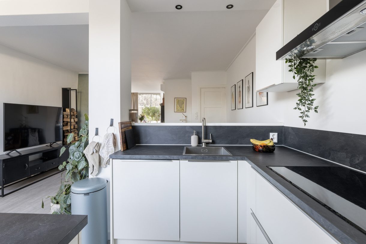 Te koop: Foto Woonhuis aan de Narcisstraat 25 in Vlaardingen