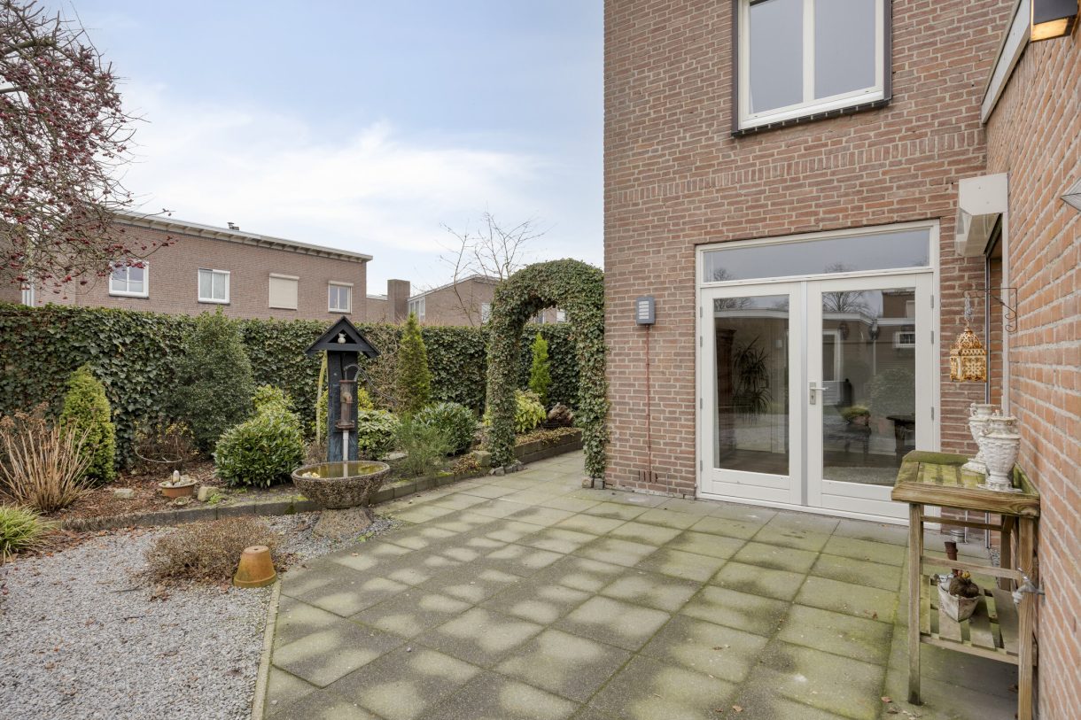 Te koop: Foto Woonhuis aan de Duizendschoonstraat 52 in Uden