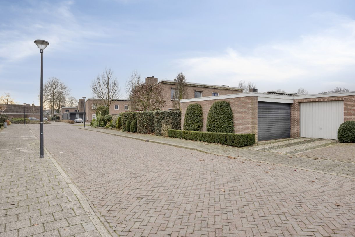 Te koop: Foto Woonhuis aan de Duizendschoonstraat 52 in Uden