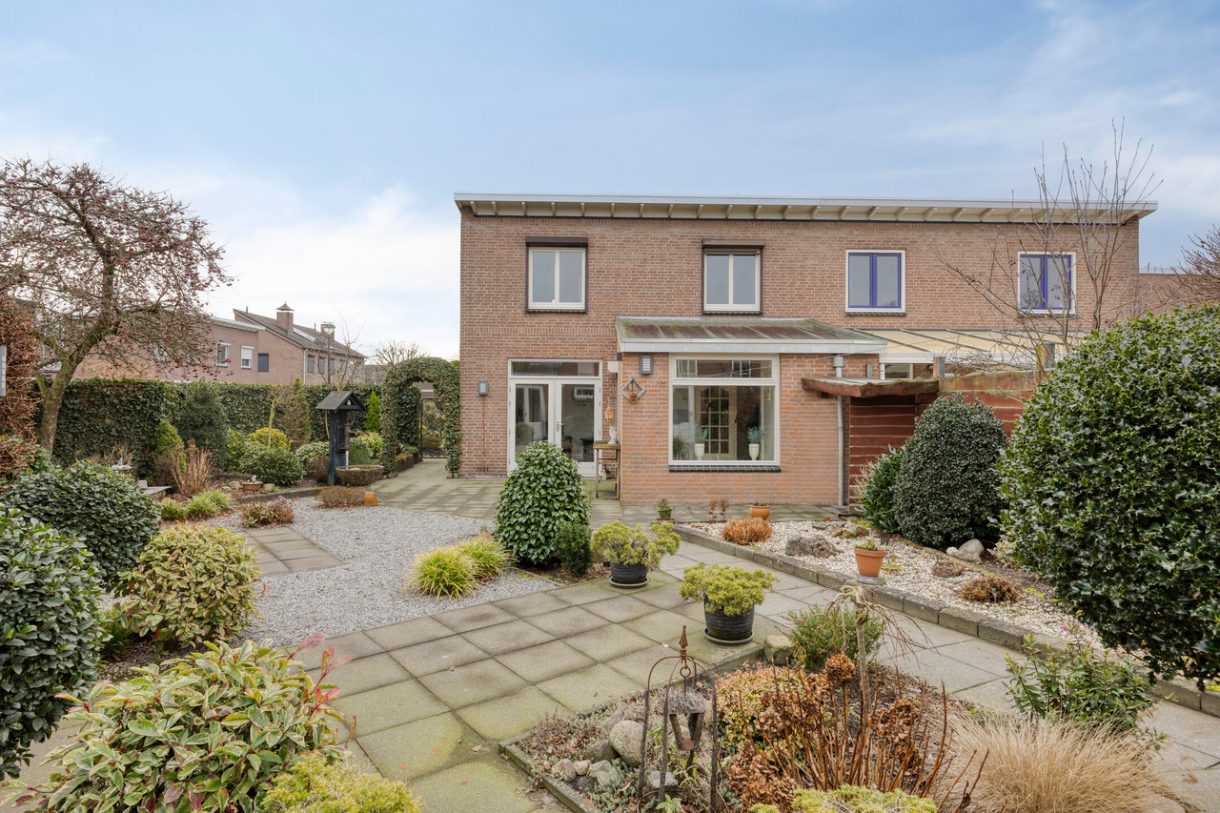 Te koop: Foto Woonhuis aan de Duizendschoonstraat 52 in Uden