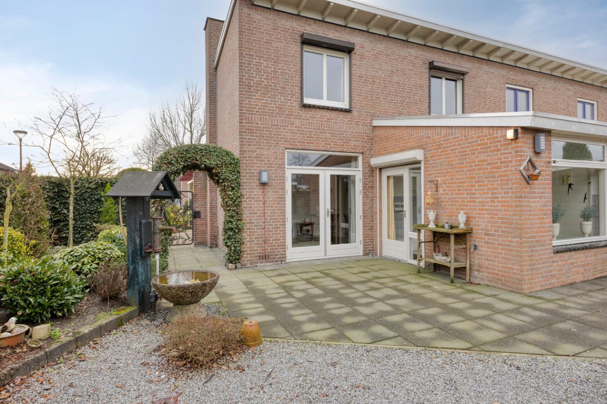 Te koop: Foto Woonhuis aan de Duizendschoonstraat 52 in Uden