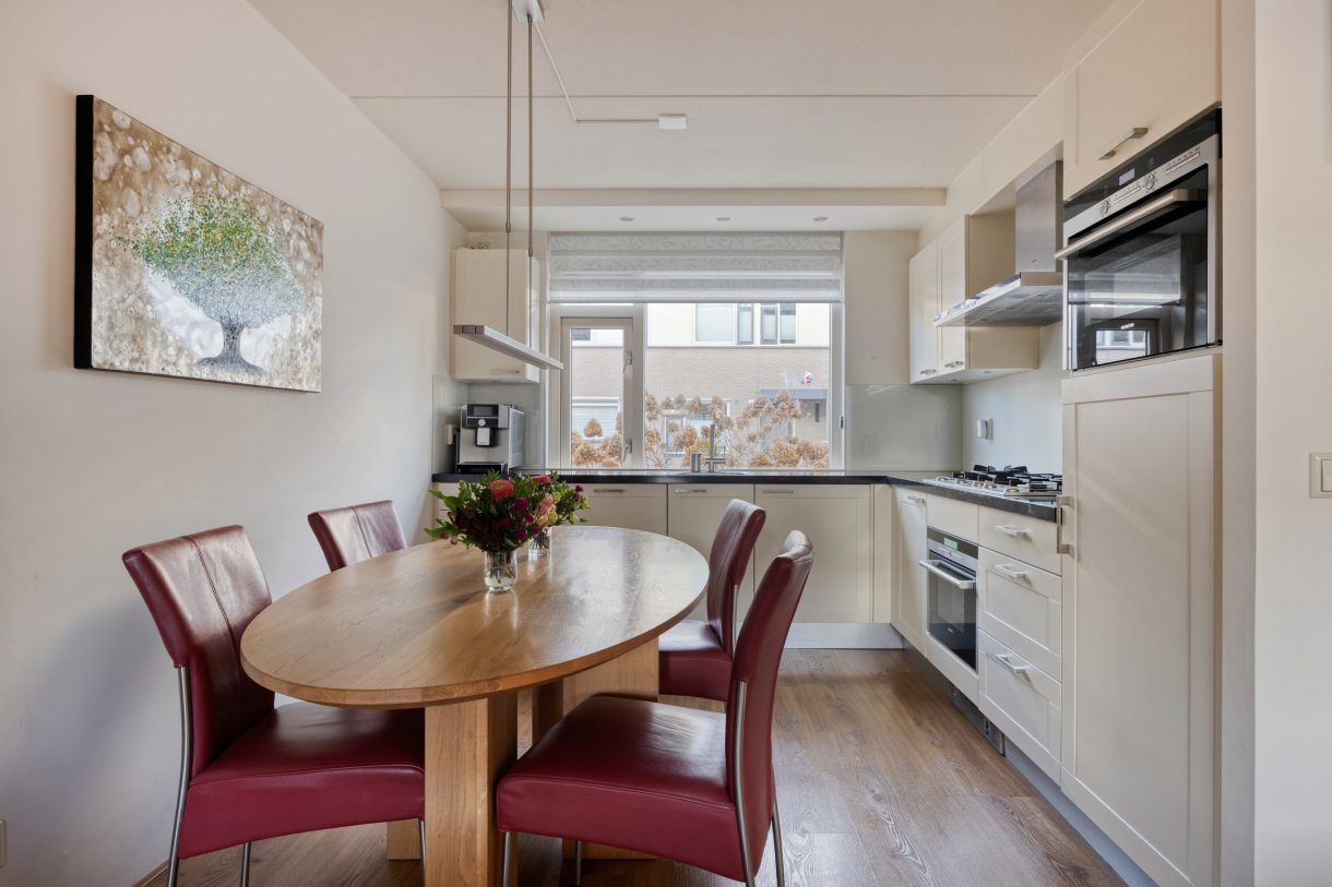 Te koop: Foto Woonhuis aan de Haydnstraat 30 in Veenendaal