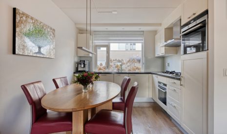 Te koop: Foto Woonhuis aan de Haydnstraat 30 in Veenendaal