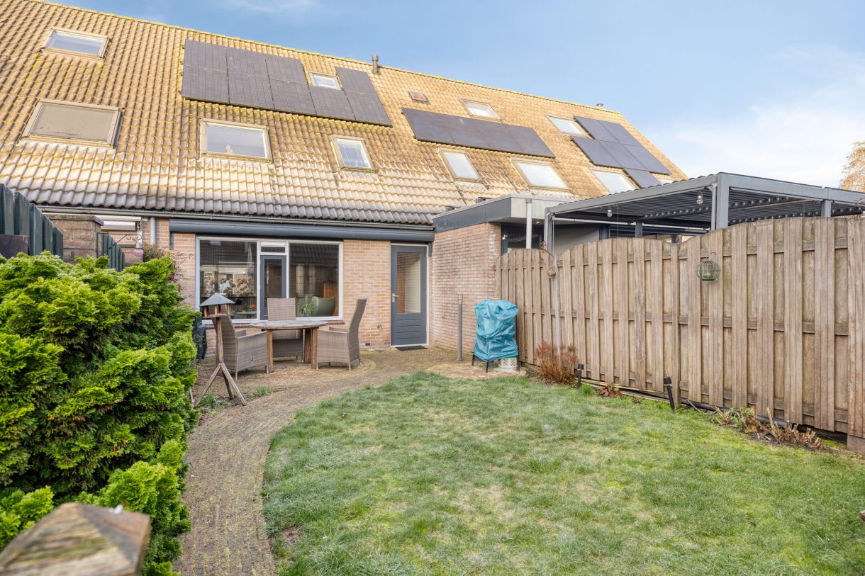 Te koop: Foto Woonhuis aan de Haydnstraat 30 in Veenendaal