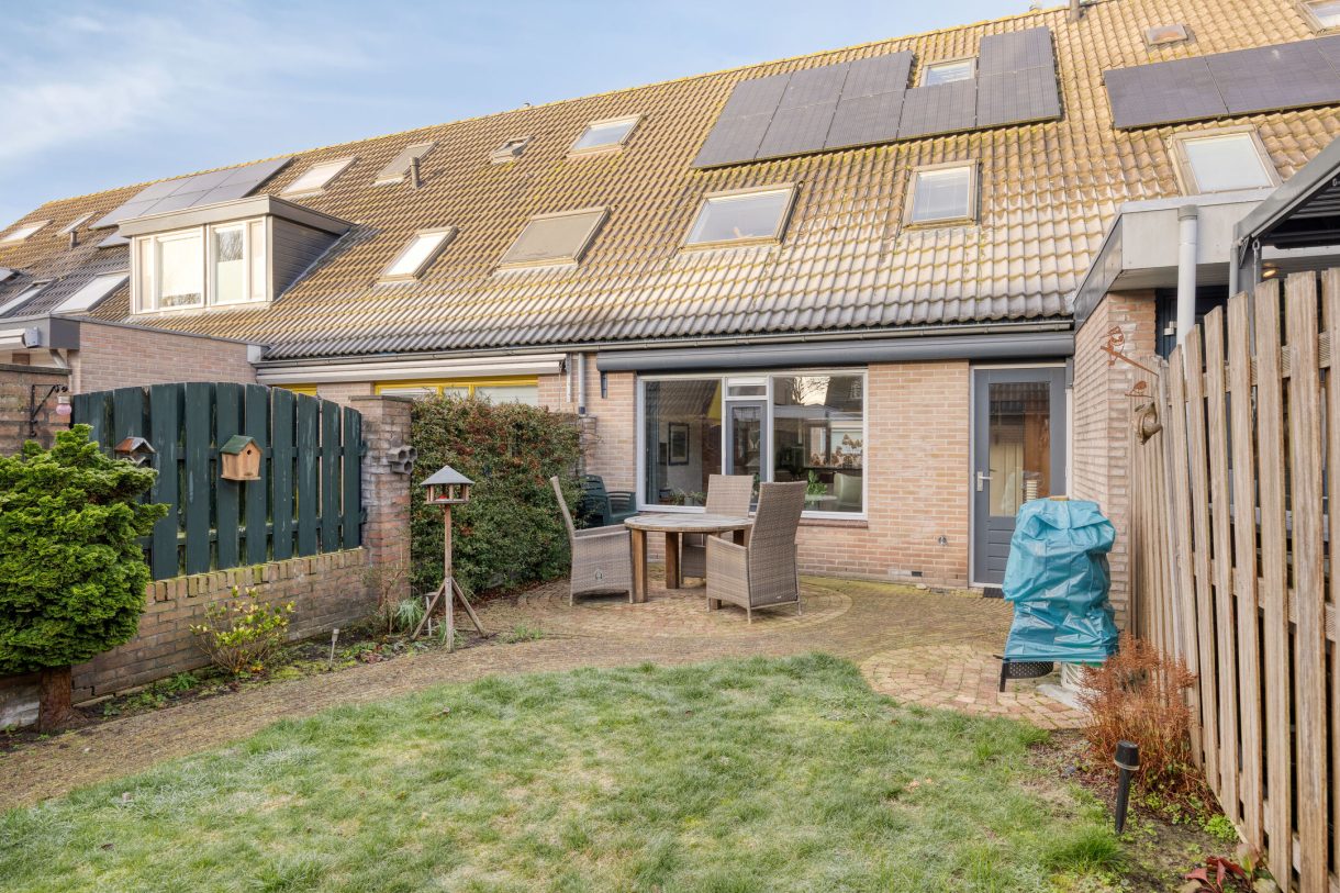 Te koop: Foto Woonhuis aan de Haydnstraat 30 in Veenendaal