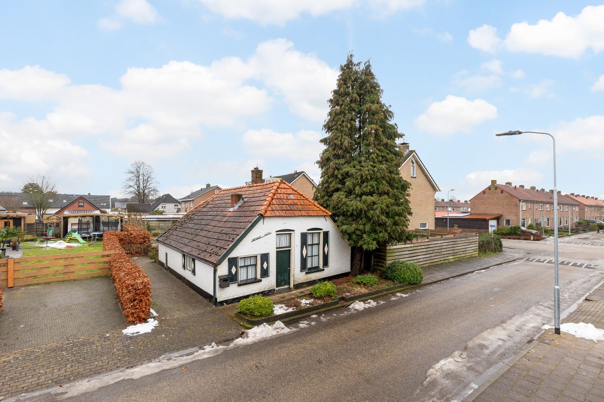 Te koop: Foto Woonhuis aan de Wolweversstraat 1 in Wezep