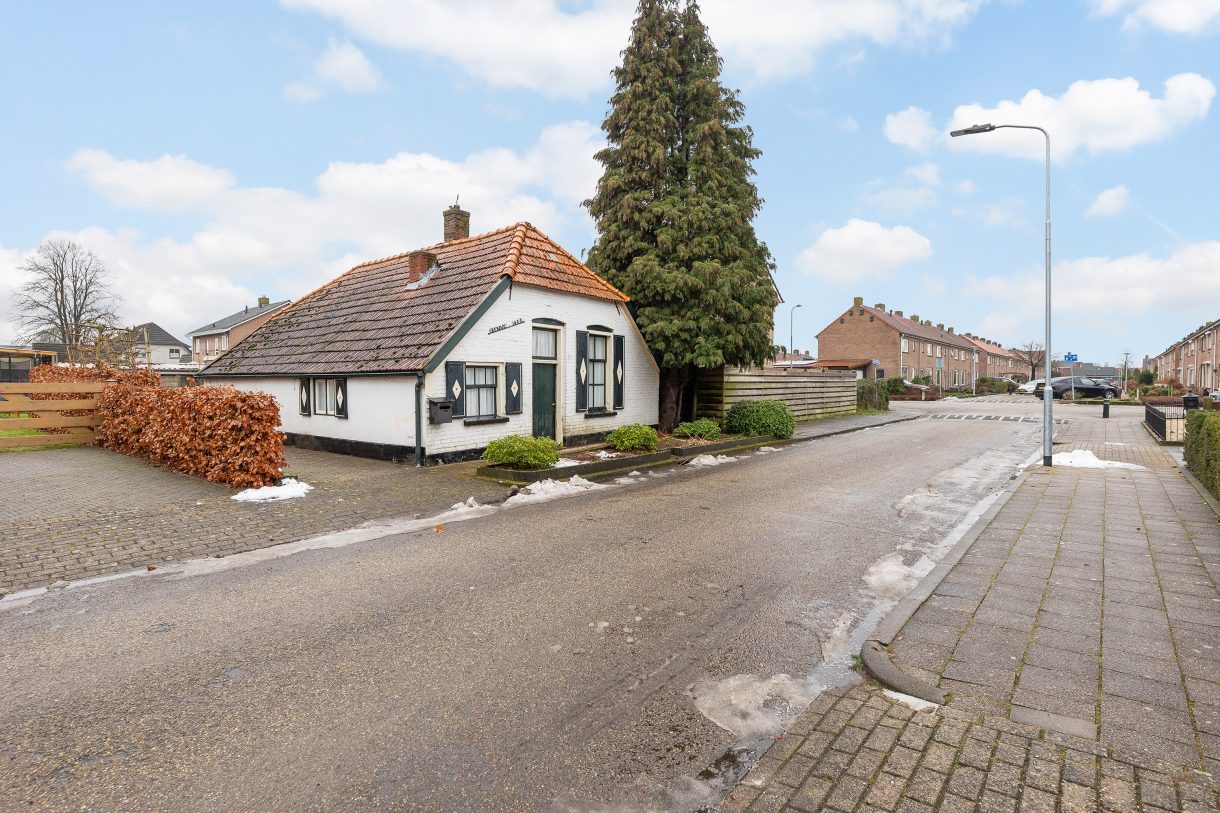 Te koop: Foto Woonhuis aan de Wolweversstraat 1 in Wezep