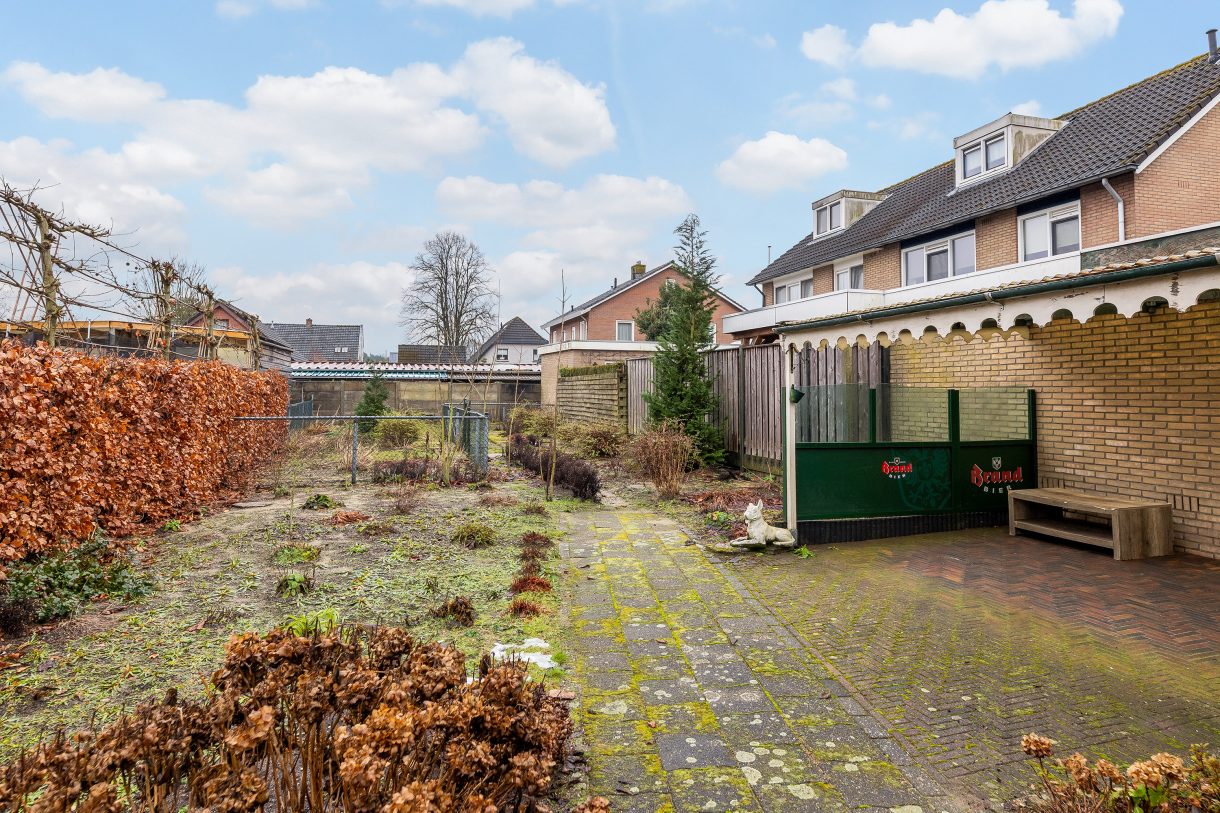 Te koop: Foto Woonhuis aan de Wolweversstraat 1 in Wezep