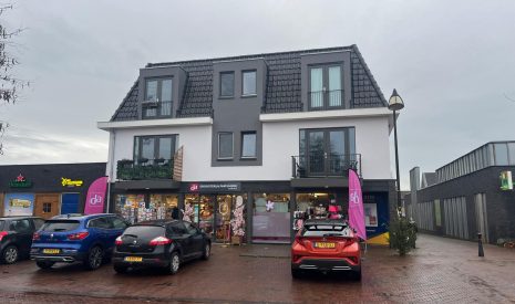 Hoofdfoto van Nijeveen Dorpsstraat 10B 8