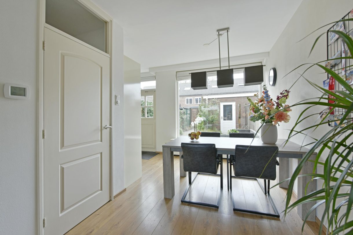 Te koop: Foto Woonhuis aan de Ambroziolaan 25 in Nieuwveen