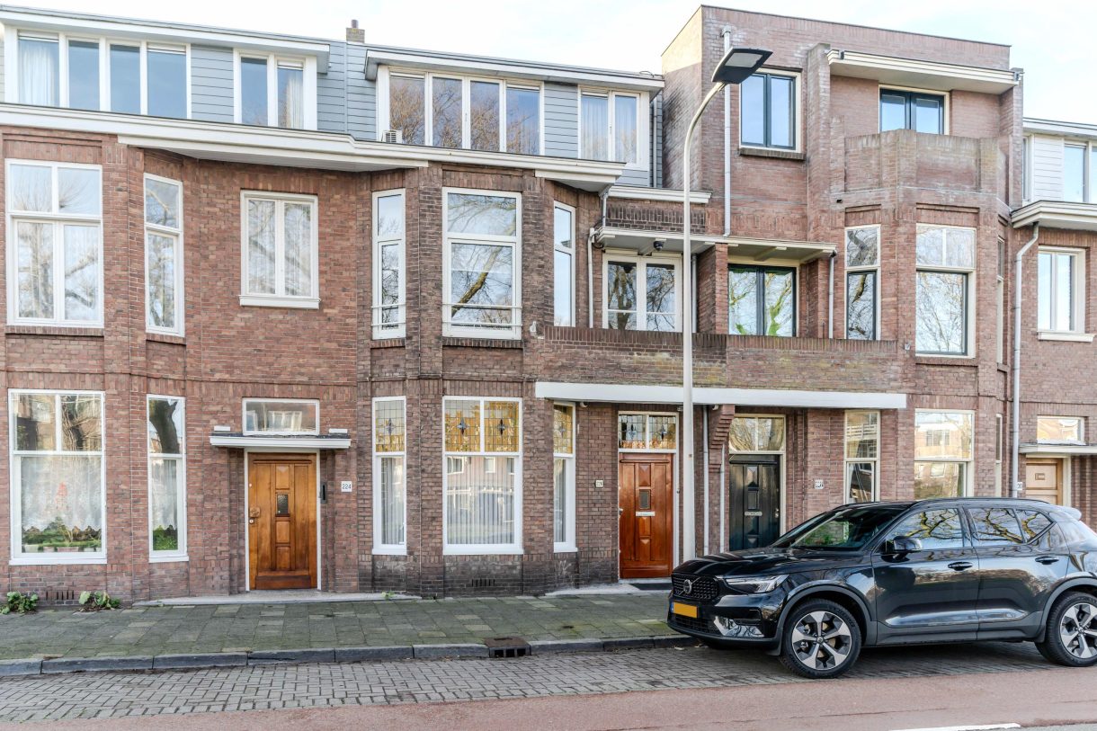 Te koop: Foto Woonhuis aan de Van Boetzelaerlaan 226 in 's-Gravenhage