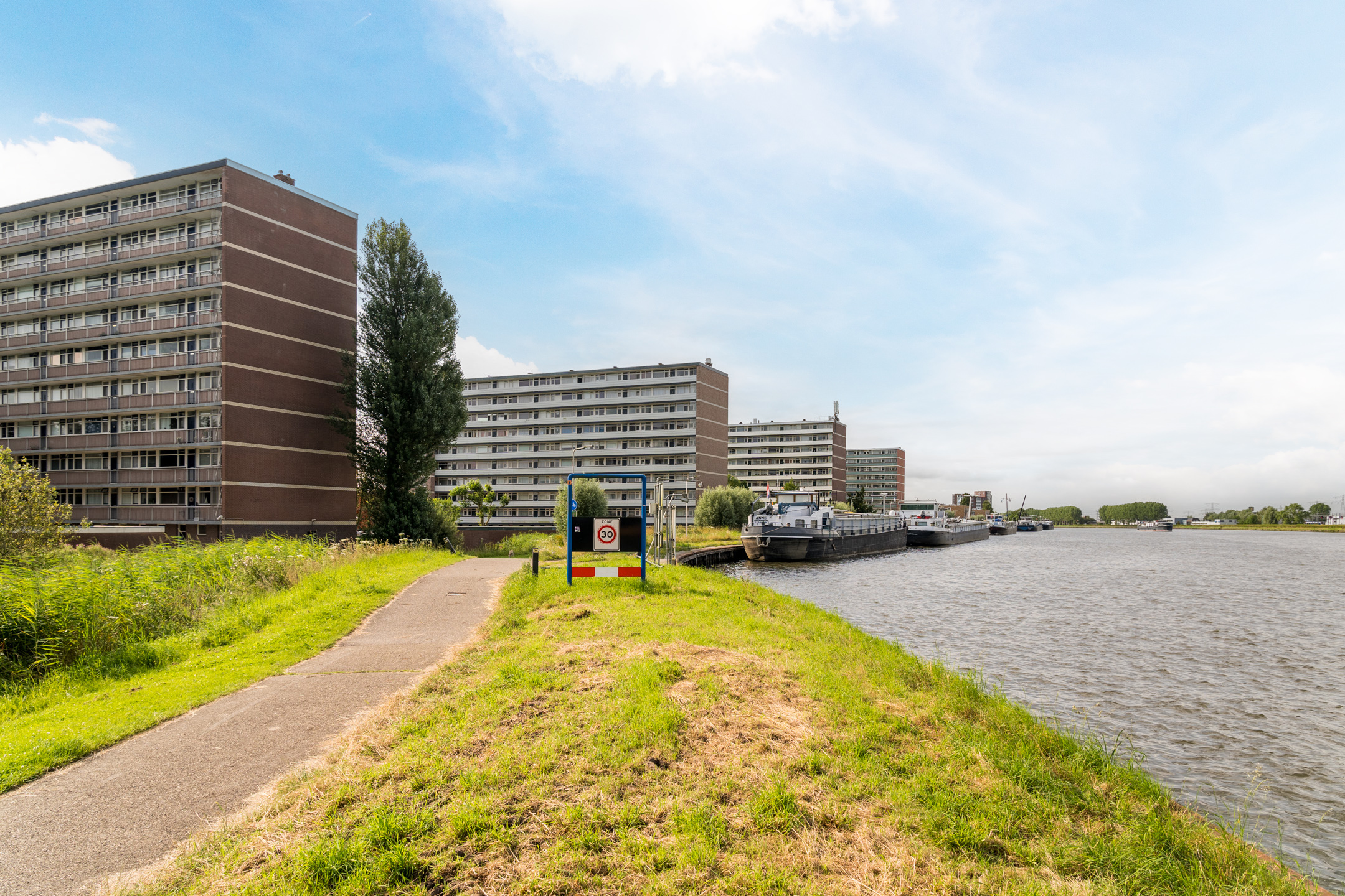 Te koop: Foto Appartement aan de Titus Brandsmastraat 93 in Breukelen
