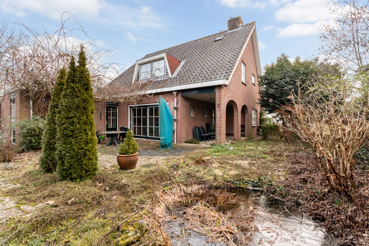 Te koop: Foto Woonhuis aan de Waardsedijk 6 in Woerden
