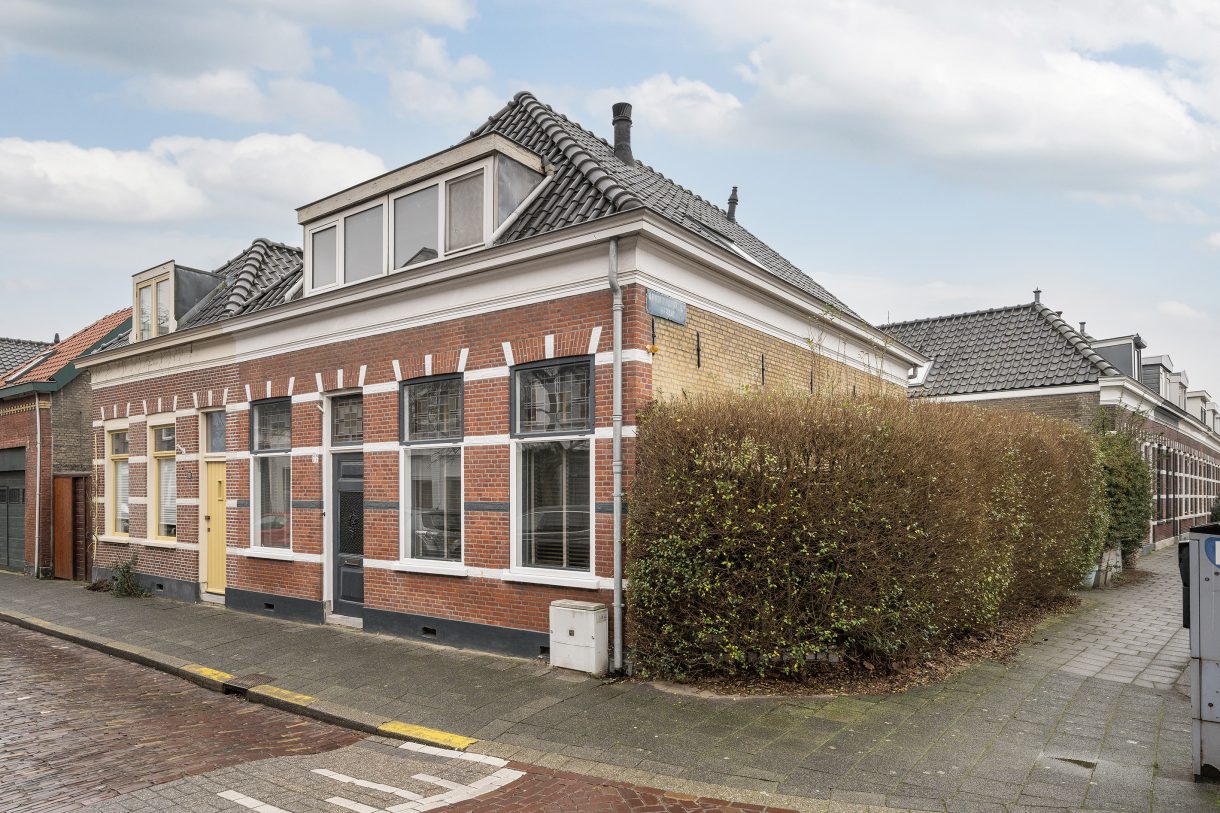 Te koop: Foto Woonhuis aan de Oosterstraat 77 in Vlaardingen
