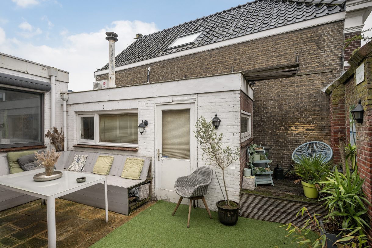 Te koop: Foto Woonhuis aan de Oosterstraat 77 in Vlaardingen