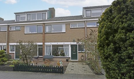 Hoofdfoto van Nieuwkoop Julianalaan 20