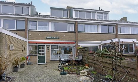 Te koop: Foto Woonhuis aan de Julianalaan 20 in Nieuwkoop