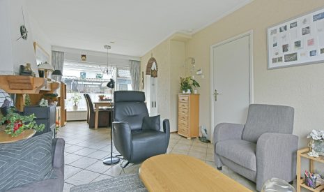 Te koop: Foto Woonhuis aan de Julianalaan 20 in Nieuwkoop