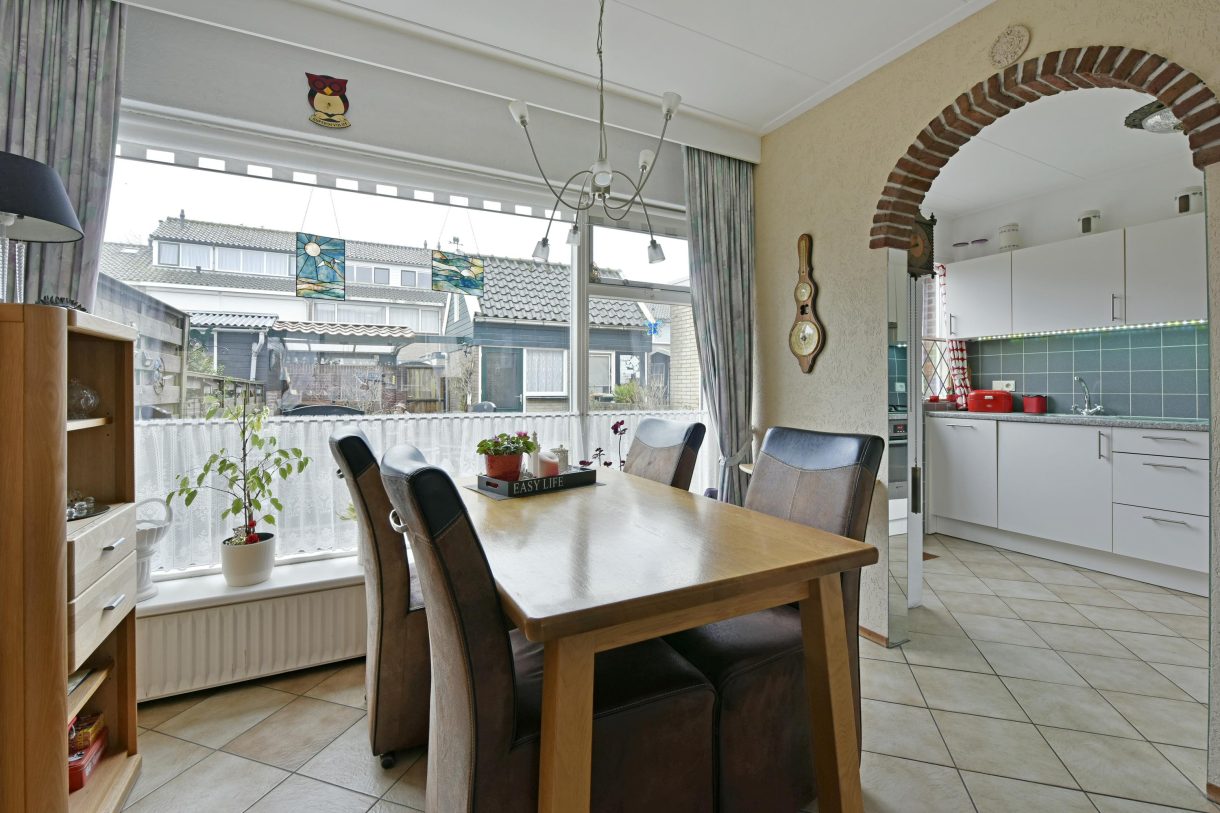 Te koop: Foto Woonhuis aan de Julianalaan 20 in Nieuwkoop