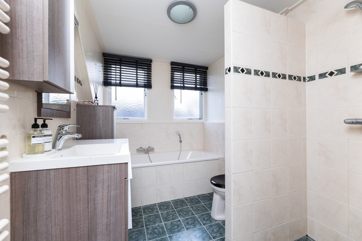 Te koop: Foto Woonhuis aan de Bovenheigraaf 118A in 't Loo Oldebroek