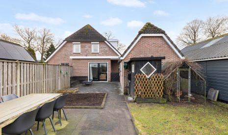 Te koop: Foto Woonhuis aan de Bovenheigraaf 118A in 't Loo Oldebroek