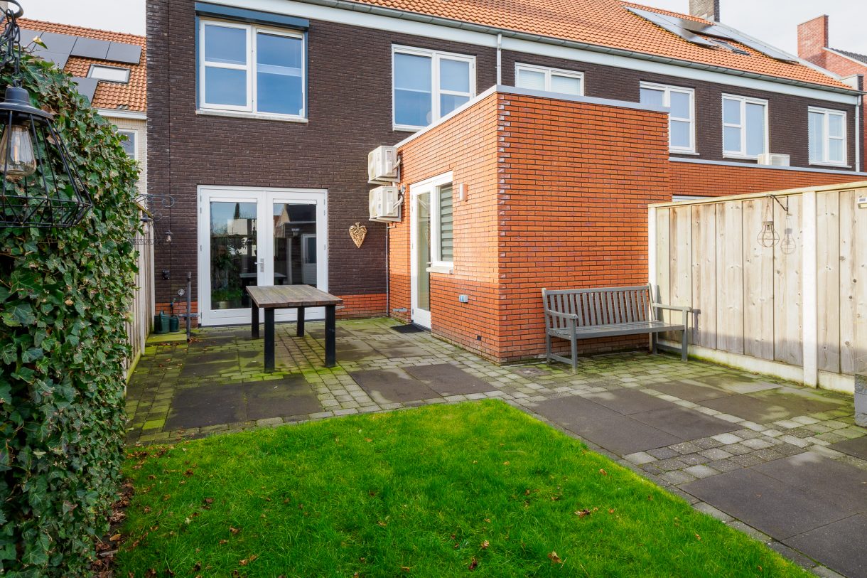 Te koop: Foto Woonhuis aan de Rozenbottel 2 in Hengelo