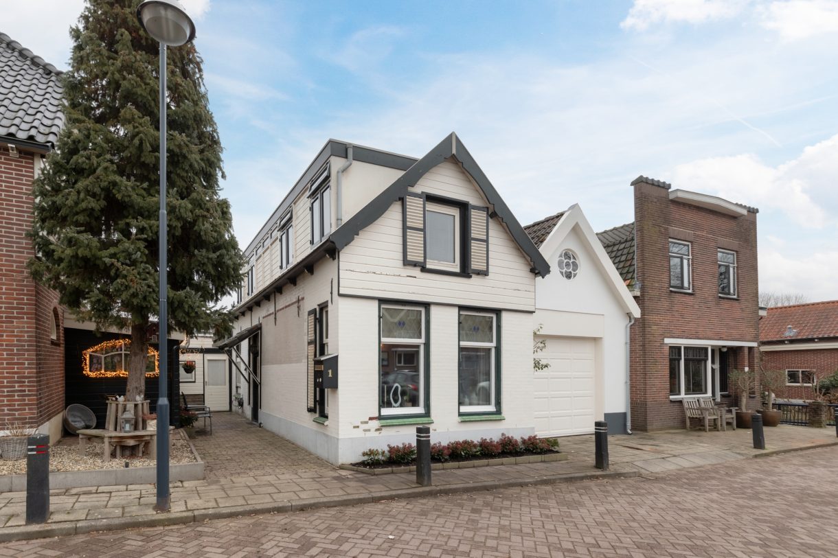 Te koop: Foto Woonhuis aan de Emmakade 1 in Bodegraven