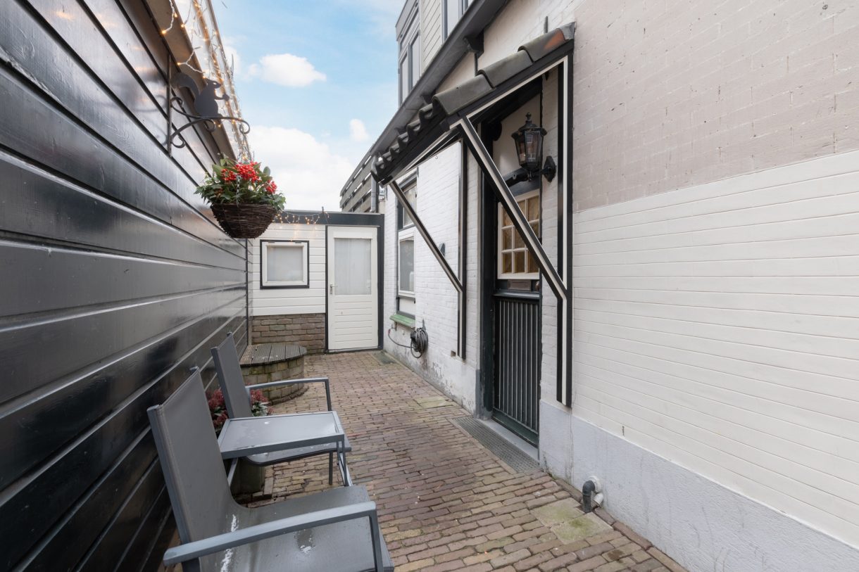 Te koop: Foto Woonhuis aan de Emmakade 1 in Bodegraven