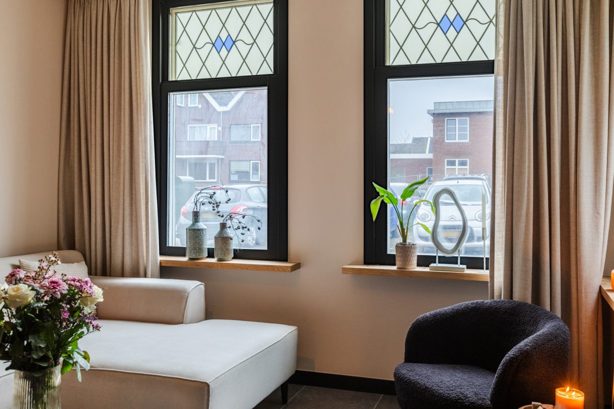 Te koop: Foto Woonhuis aan de Emmakade 1 in Bodegraven