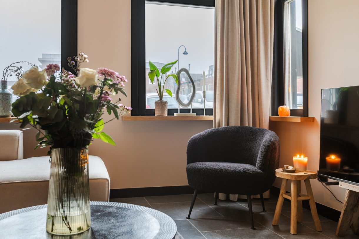 Te koop: Foto Woonhuis aan de Emmakade 1 in Bodegraven