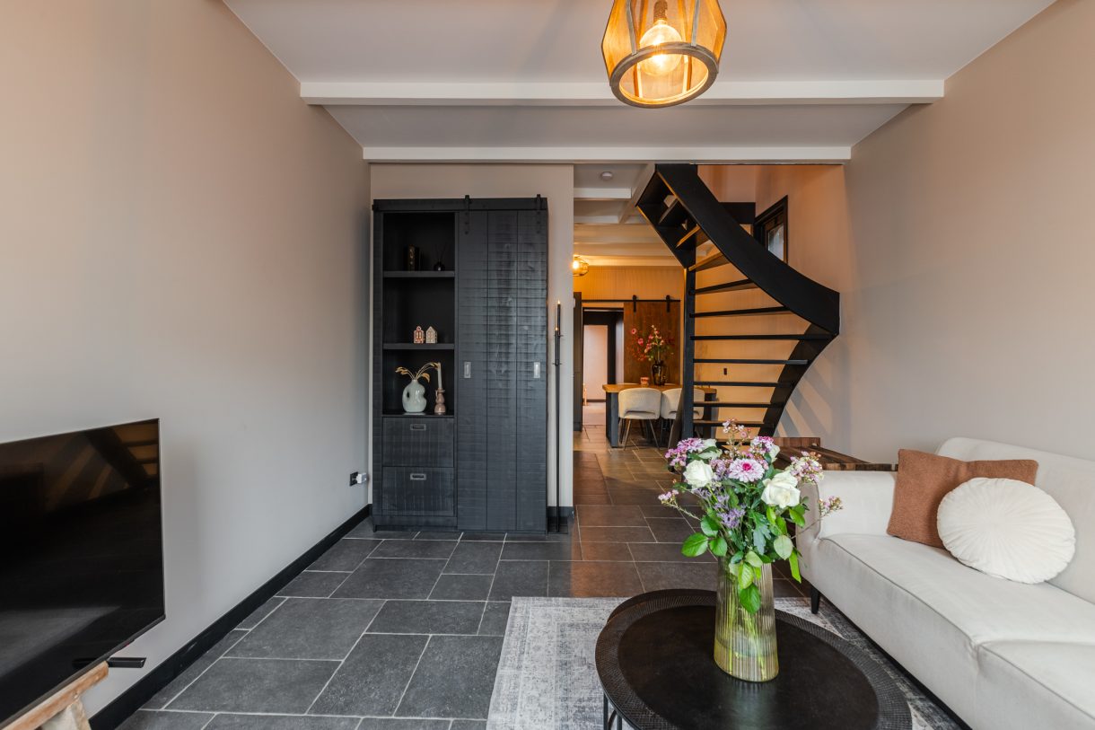 Te koop: Foto Woonhuis aan de Emmakade 1 in Bodegraven